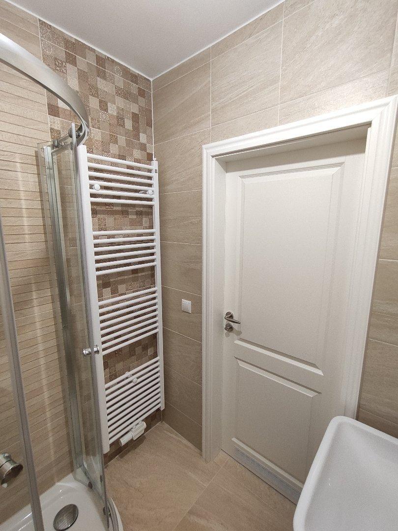 Badezimmer m. Handtuchtrockner