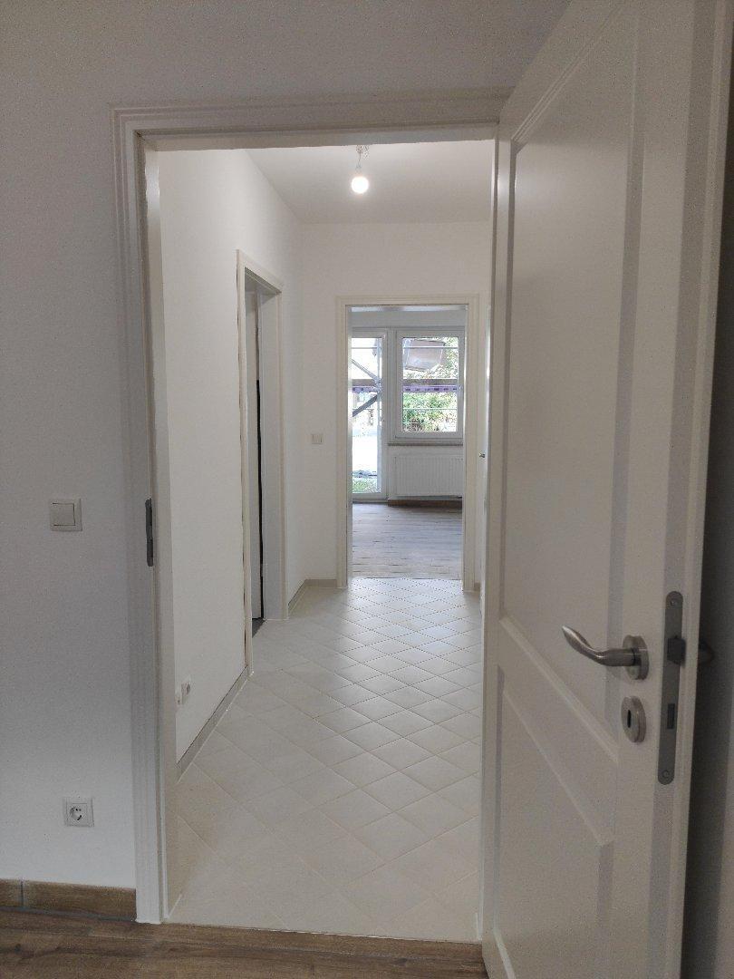 Flur in Richtung Wohnzimmer