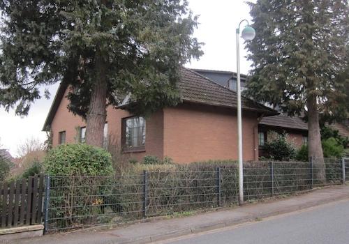 Seitenansicht links vom Haus