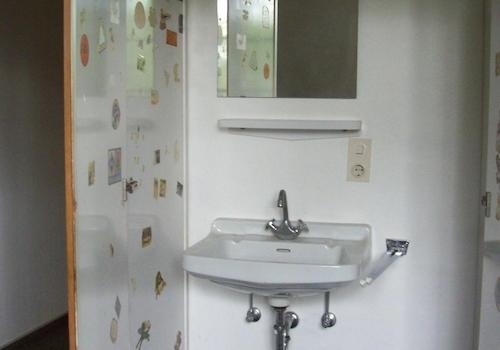 Waschgelegenh. im EB-Schrank