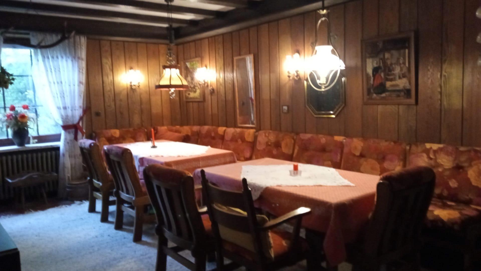 Bauernstube möbiliert (UG)