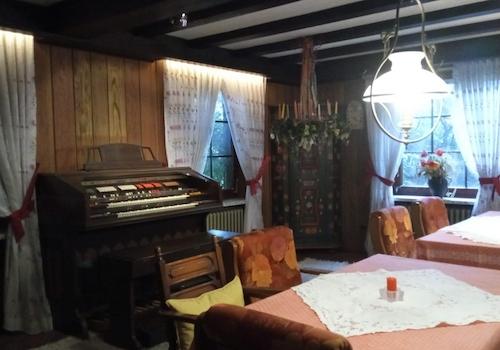 Bauernstube möbiliert (UG)