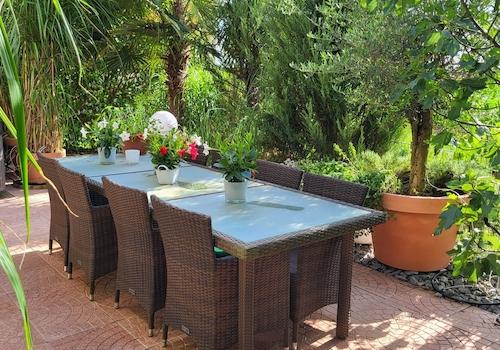 Terrasse (Bild vom Sommer)