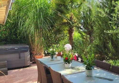 Terrasse (Bild vom Sommer)