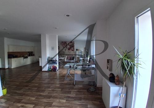 Großzügiger Empfangsbereich