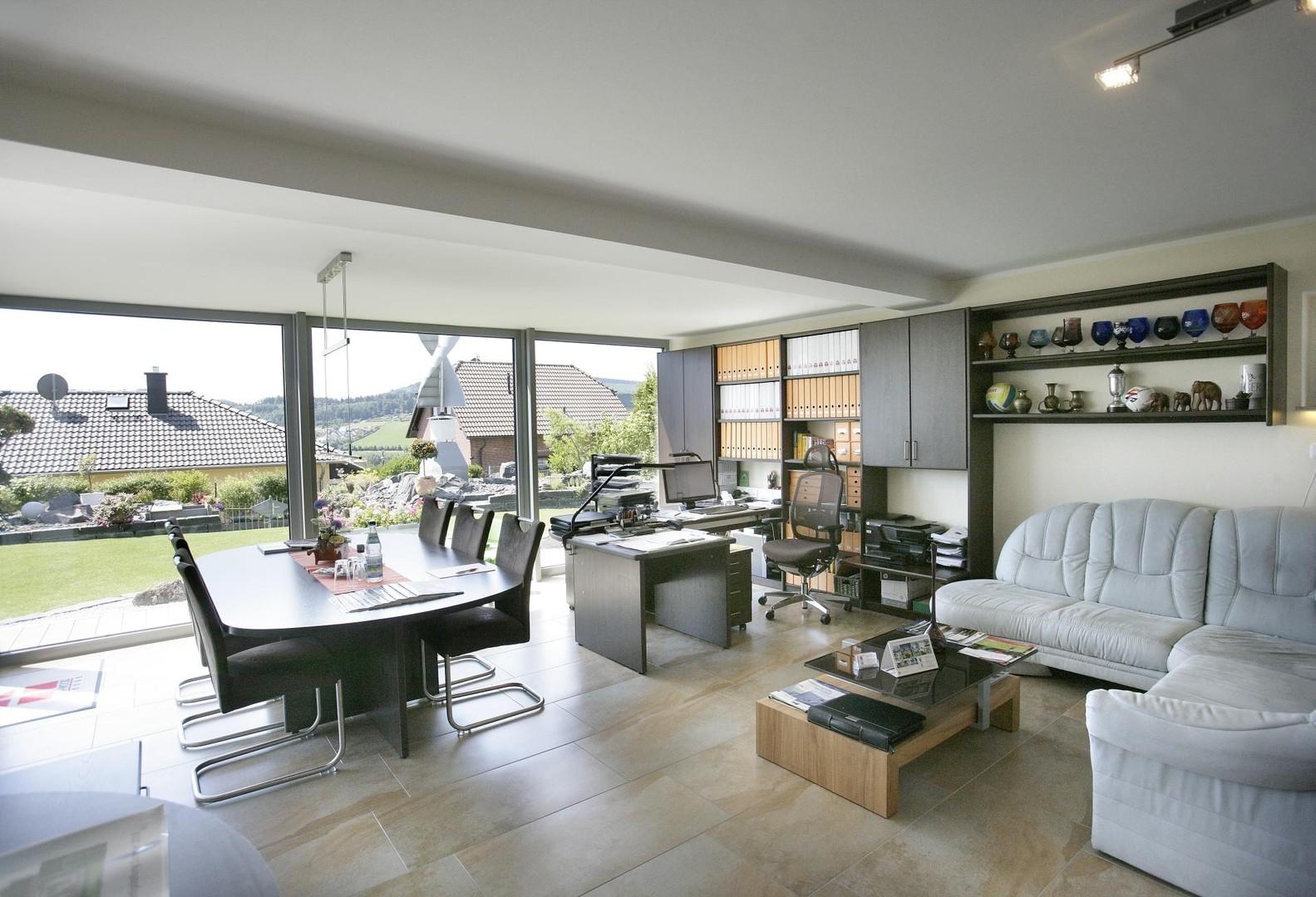 Büro bzw. Wohnen im UG