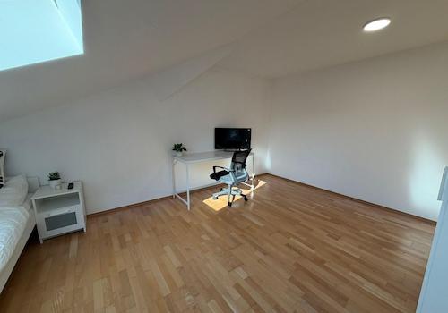 Zimmer 1 Shared/Couple Room