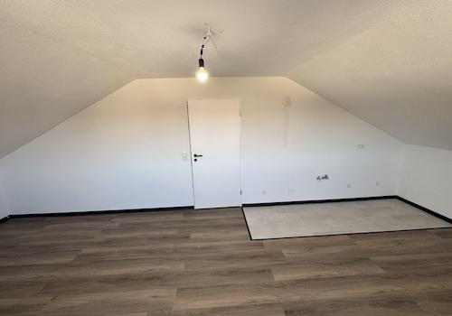 Wohnzimmer (offene Küche)