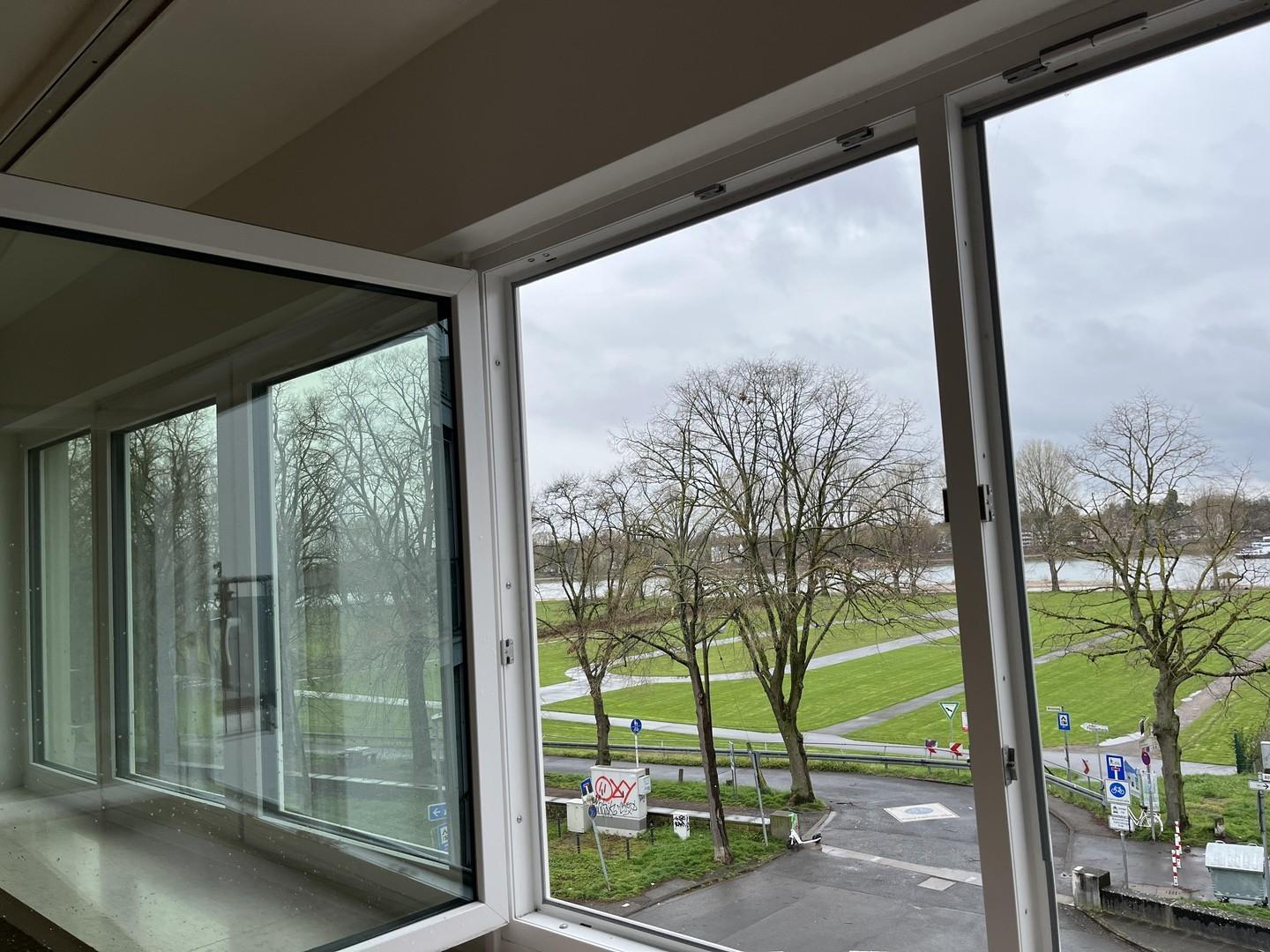 Alfred-Schütte-Allee 162 , 51105 Köln, Cologne - Photo 2