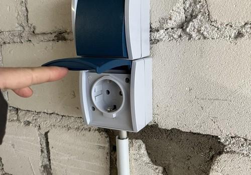 Strom und Licht Garage