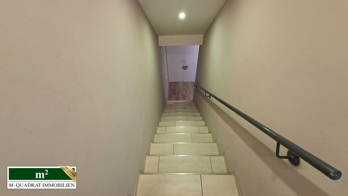 Treppe zum 1 OG