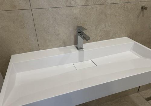 Bernstein Waschbecken