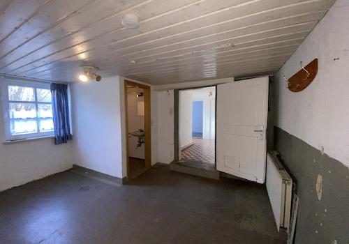 Durchgangsraum zum Stall