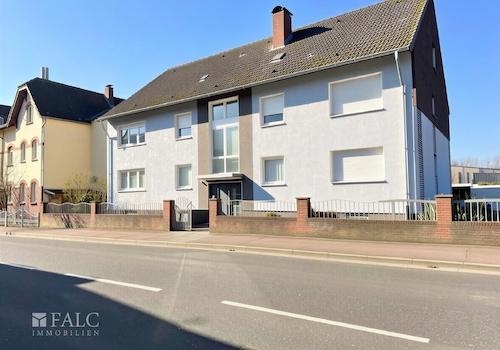 Vorderseite rechts - (KI generiert)