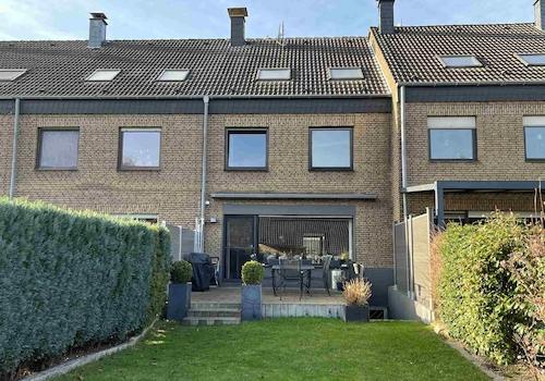 Modernes Reihenhaus in MO-Asberg