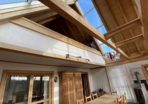 Offene Raumkonstruktion mit Licht und Luft