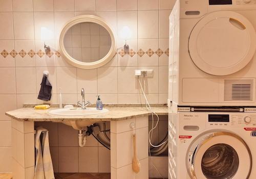 Waschmaschine und Trockner