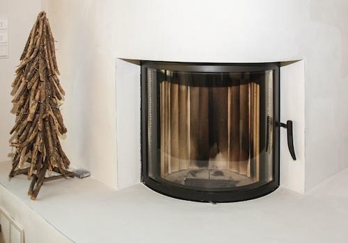 Gemütlich vor dem Kamin