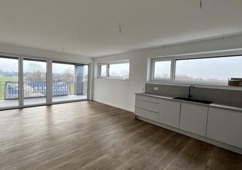 Wohn-/Küche Balkonblick