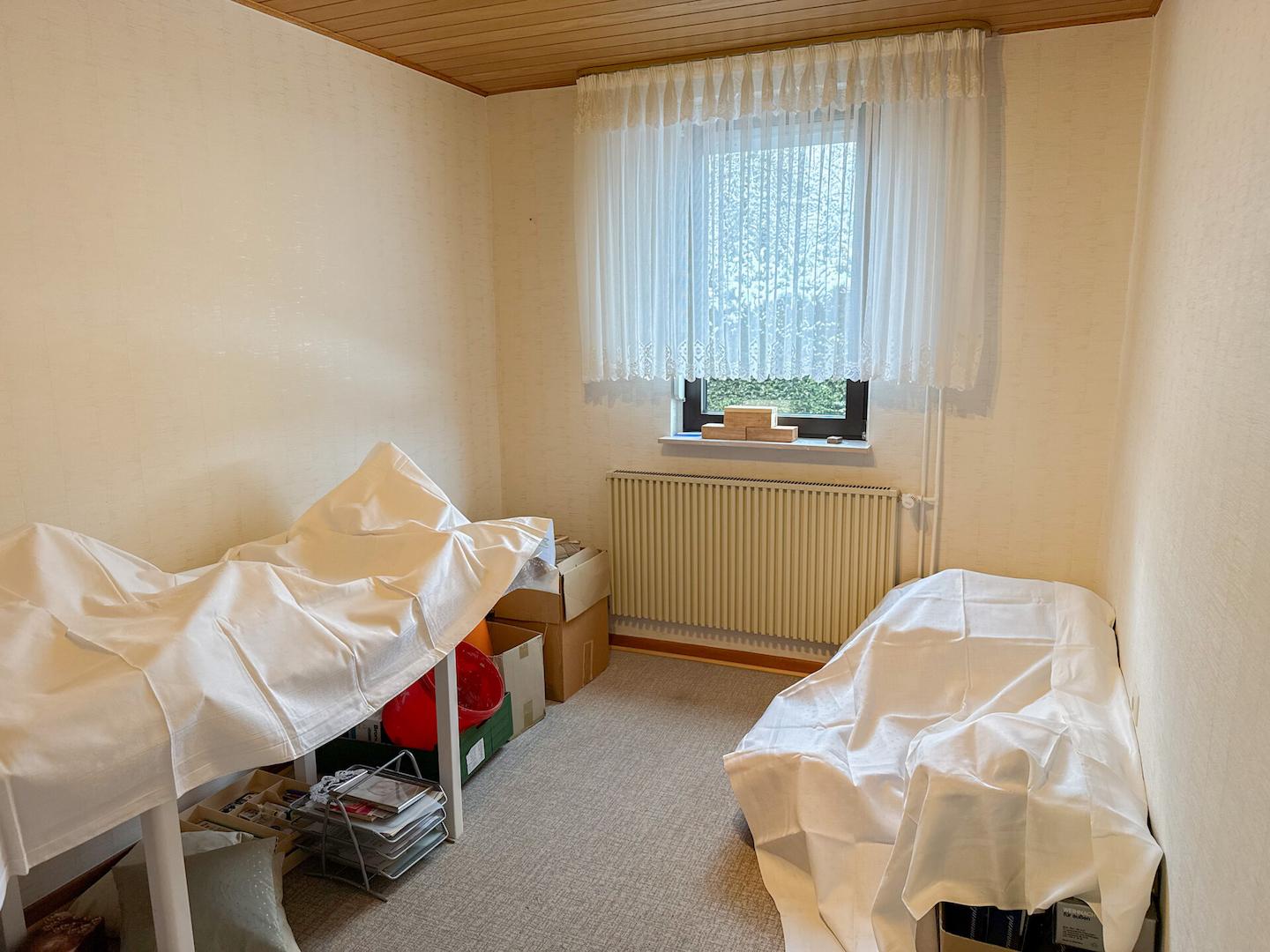 Haus 1 EG Zimmer neben Küche