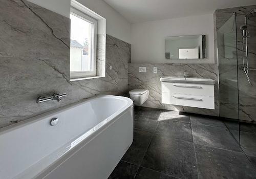 Tageslicht-Masterbad