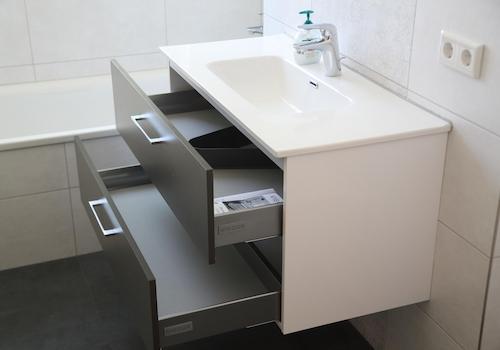 Bad - Waschb. mit Unterschrank