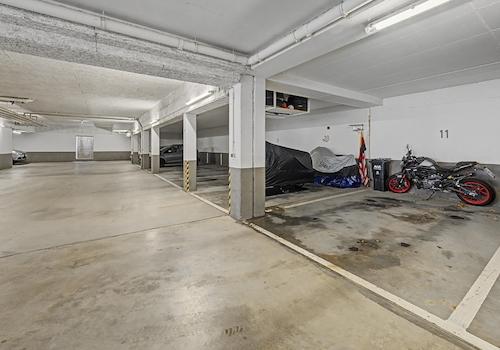 Tiefgaragenstellplatz