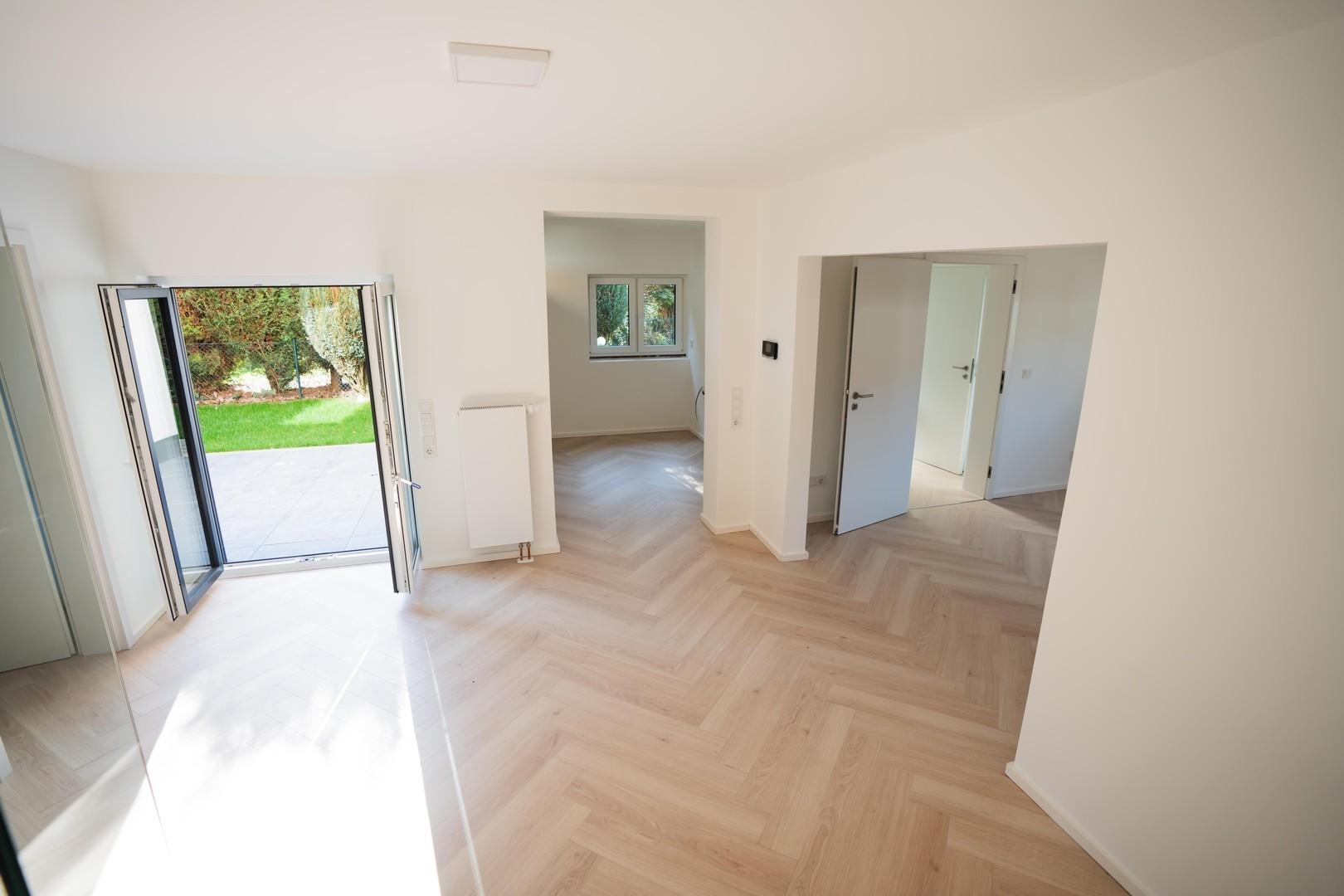 EG_Kueche_Esszimmer_bei_Tag