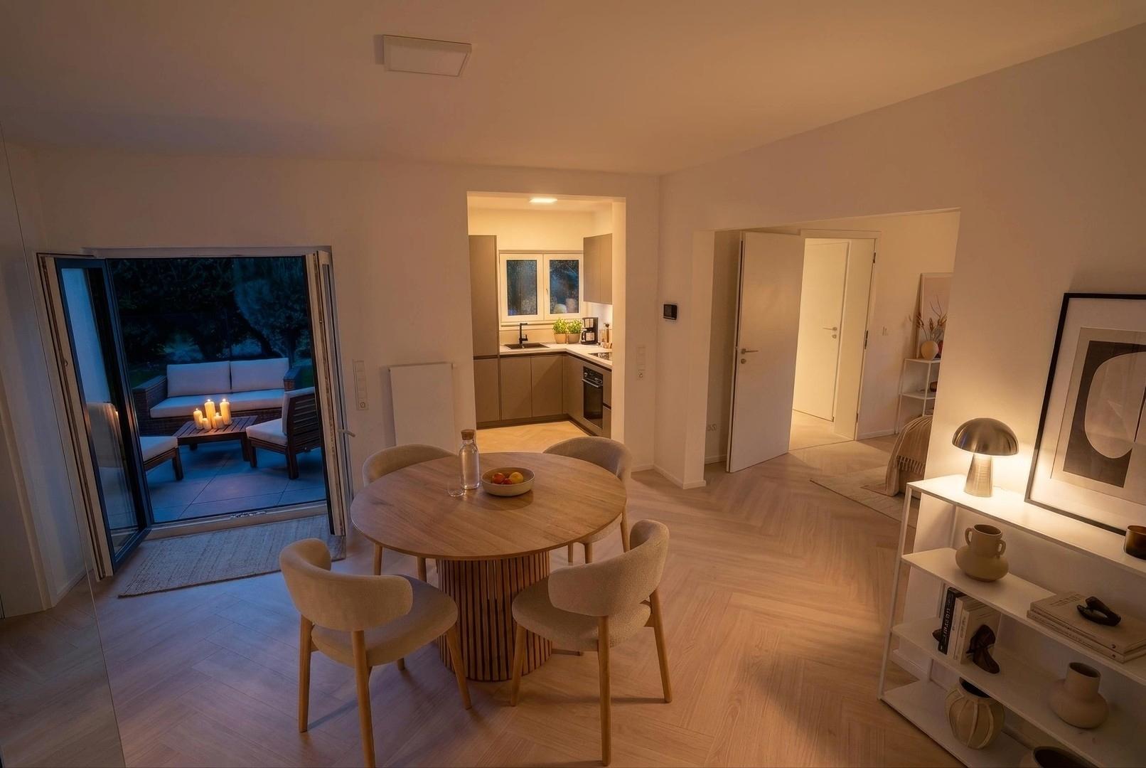 EG_Kueche_Esszimmer_bei_Nac_AI