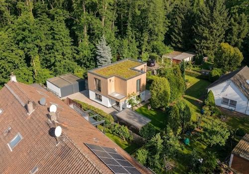 A_Drohnenaufnahme_Grundstue