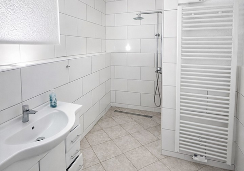 Bad 2 / barriefreie Dusche