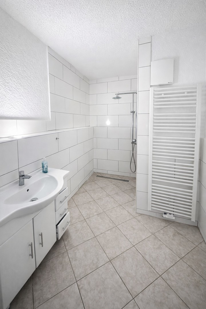 Bad 2 / barriefreie Dusche