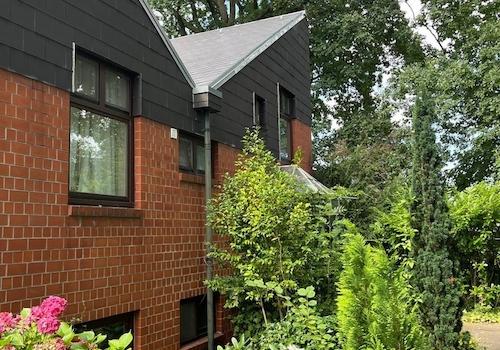 Frontansicht Zugang zum Haus