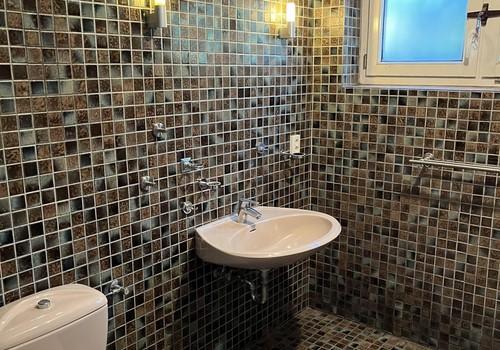 Badezimmer linke Seite 