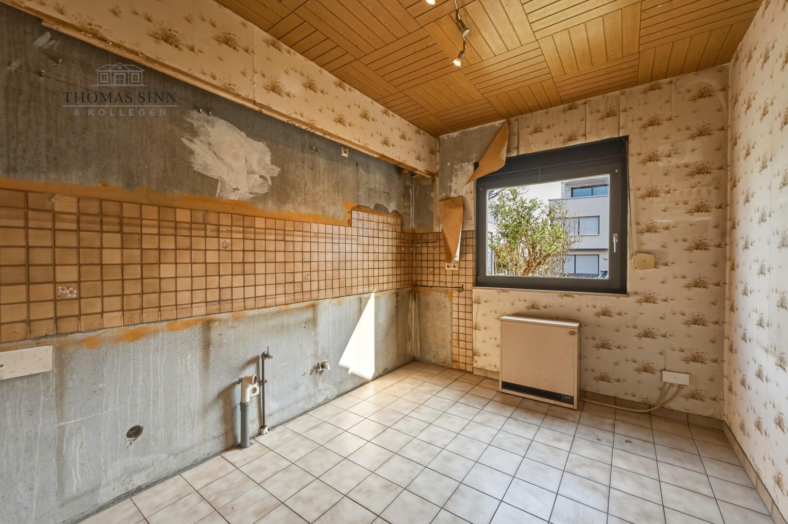 EG: Hier ist Platz für Ihre neue Einbauküche