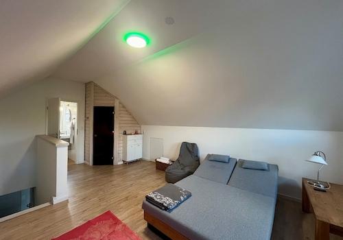 Wellnesszimmer im Bodenraum