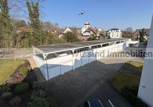 Blick auf die Garagen