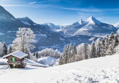 Schnee & Bergpanorama im Winter