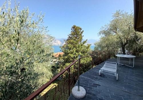 Balkon - Terrasse 50 qm mit Seeblick