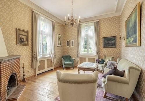 Wohnung 1: Wohnzimmer