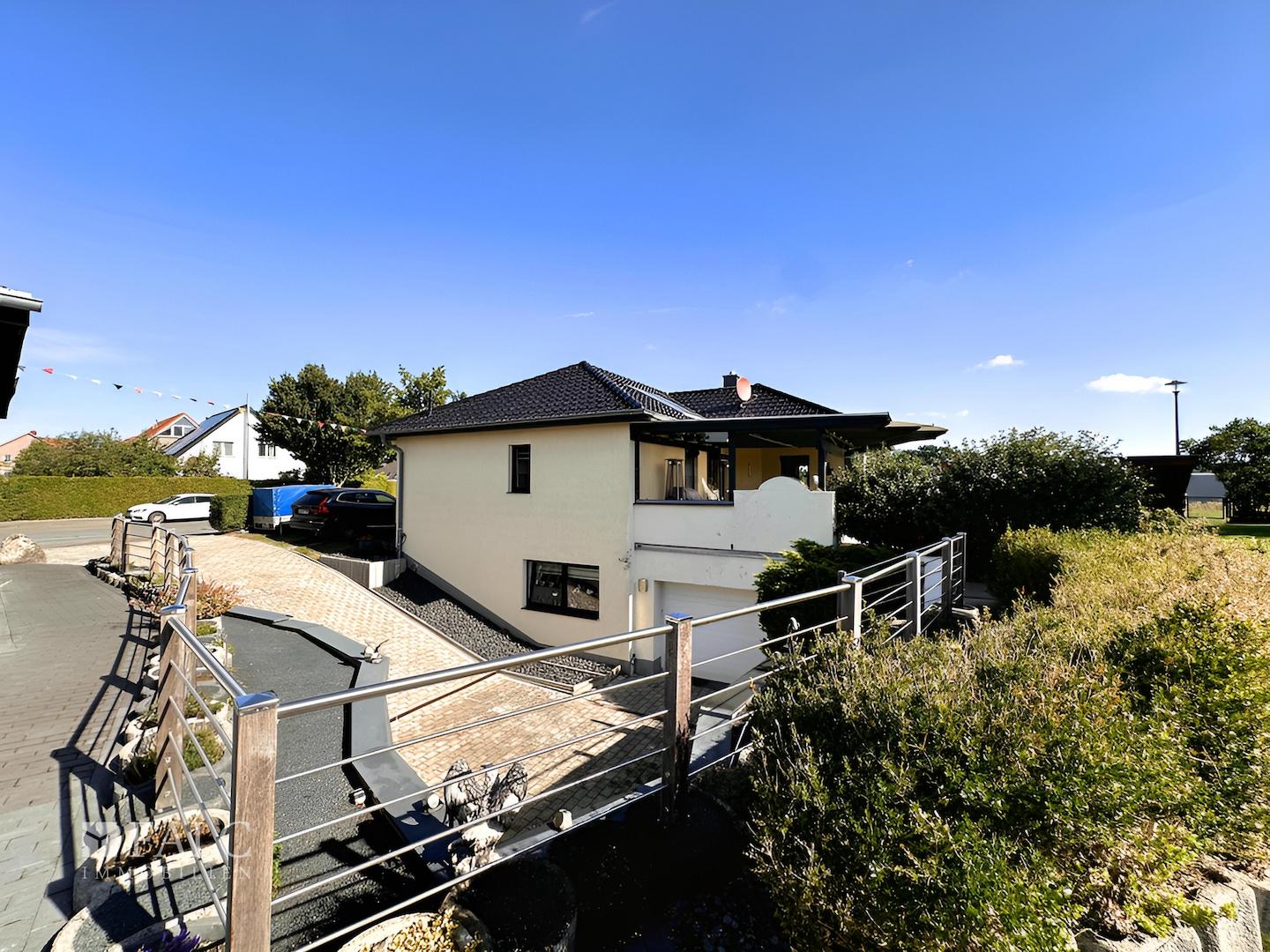 Tiefgarageneinfahrt Hofansicht