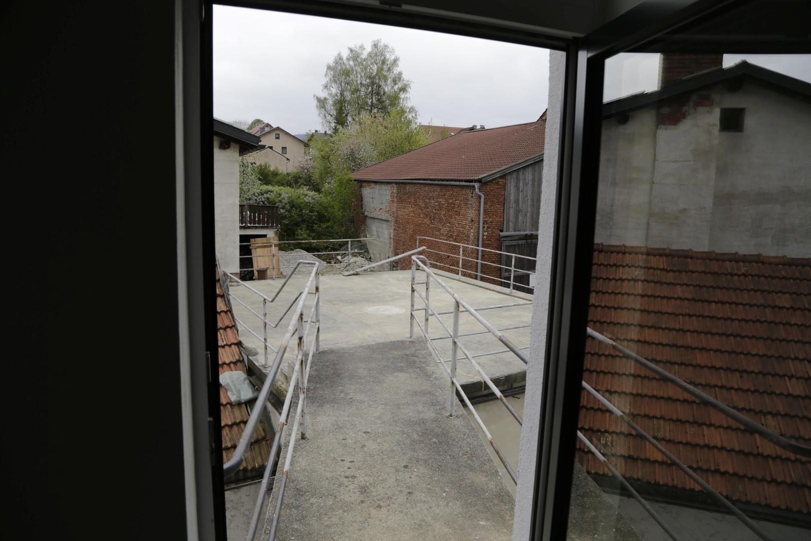 Brücke zur Dachterrasse