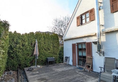 geschützte Südterrasse