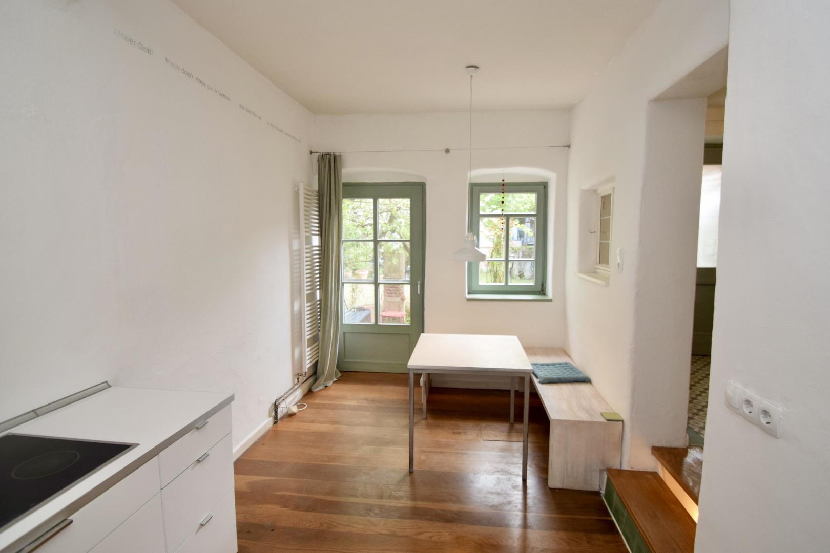 EG - Wohnküche mit Zugang zur Terrasse