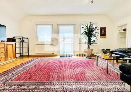 OG / DG Wohnzimmer / Zugang Balkon