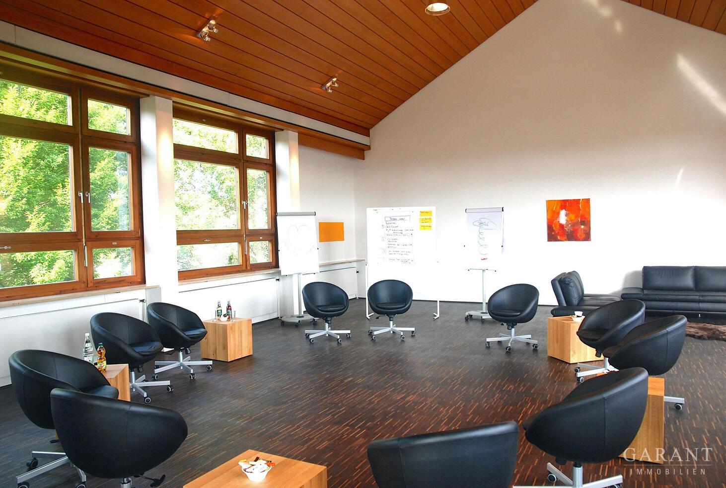 loftartiges Büro