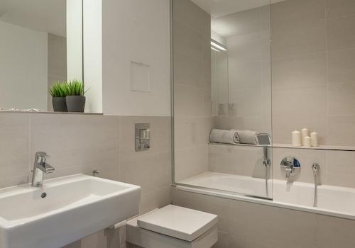 Badezimmer Erdgeschoß