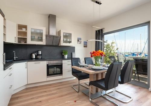 Essbereich mit Küche