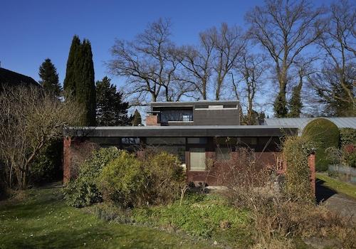 Südseite mit Garten