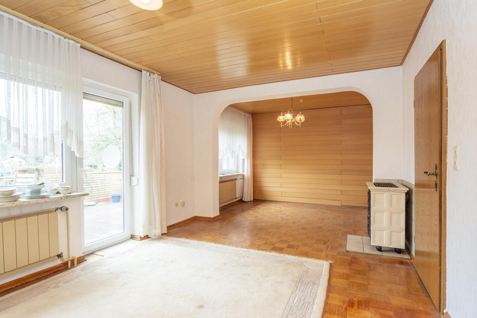 ... mit gemütlichem Kachelofen